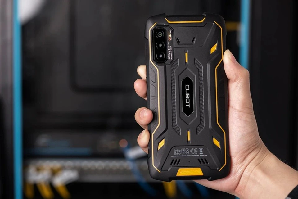 Cubot KingKong 5 Pro — Perfil Lateral y Chasis