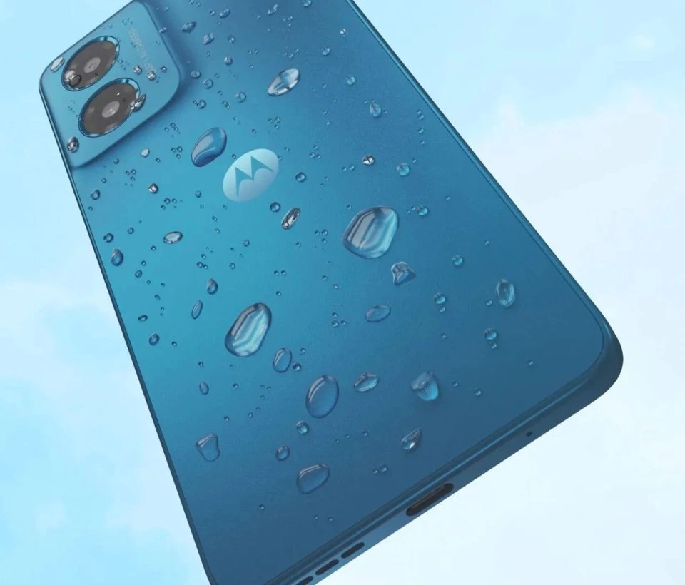 Motorola Moto G04s — Perfil Lateral y Chasis