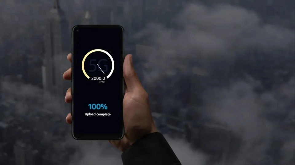 Nokia 8 V 5G UW — Detalle del Módulo de Cámaras
