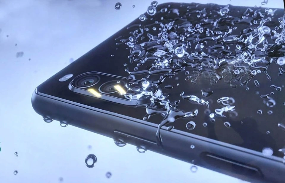 Sony Xperia 10 II — Perfil Lateral y Chasis