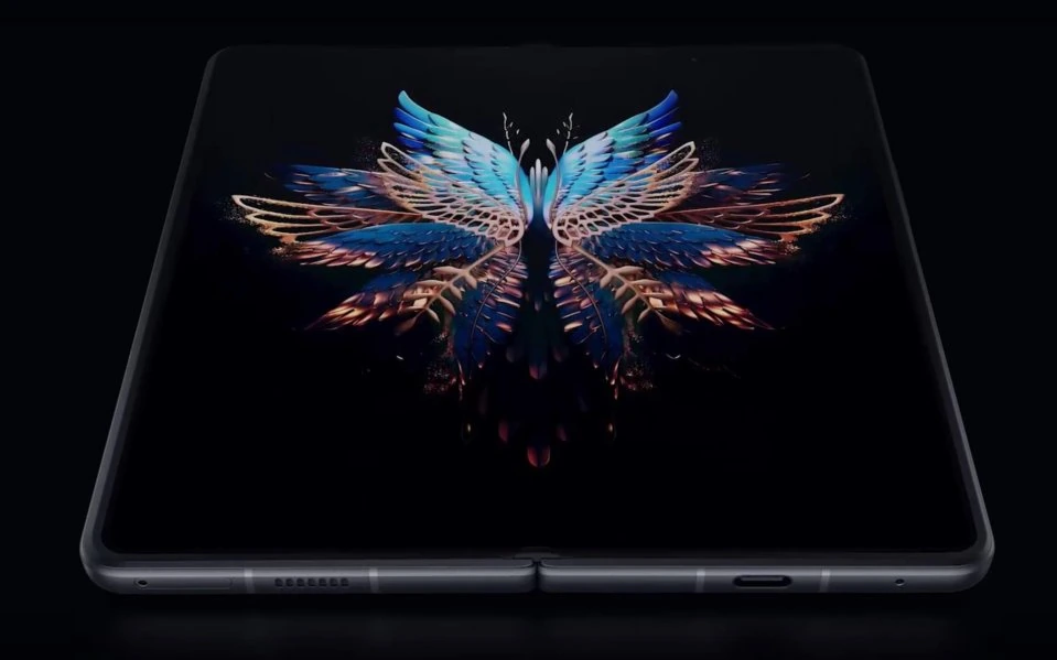 Tecno Phantom V Fold 5G — Acabado Oficial