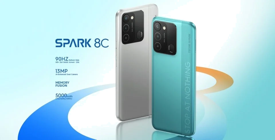 Tecno Spark 8C — Vista Trasera Oficial
