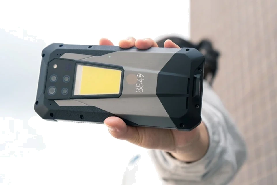 Unihertz Tank 3 Pro — Vista Trasera Oficial