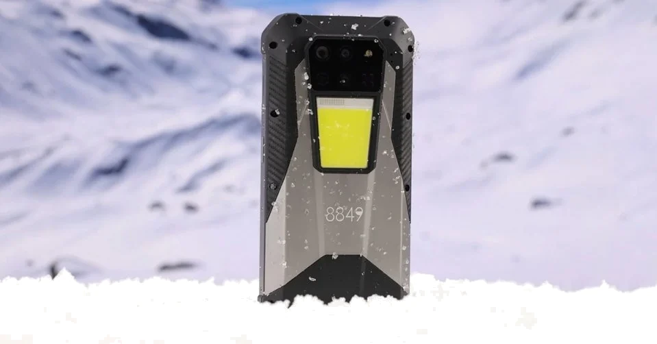 Unihertz Tank 3 — Perfil Lateral y Chasis