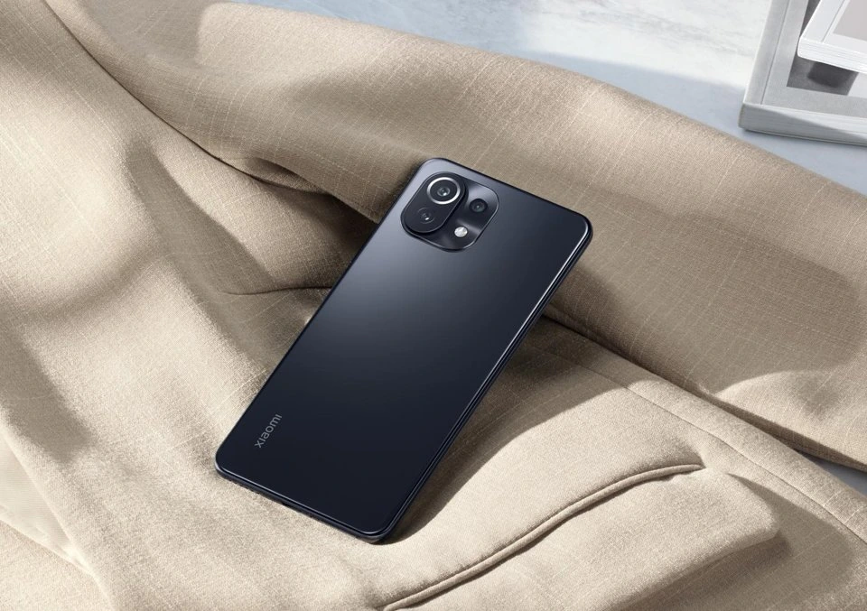 Xiaomi Mi 11 Lite — Perspectiva Alternativa