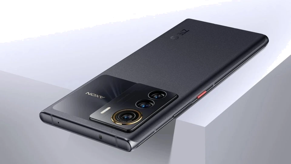 ZTE Axon 50 Ultra — Vista Trasera Oficial