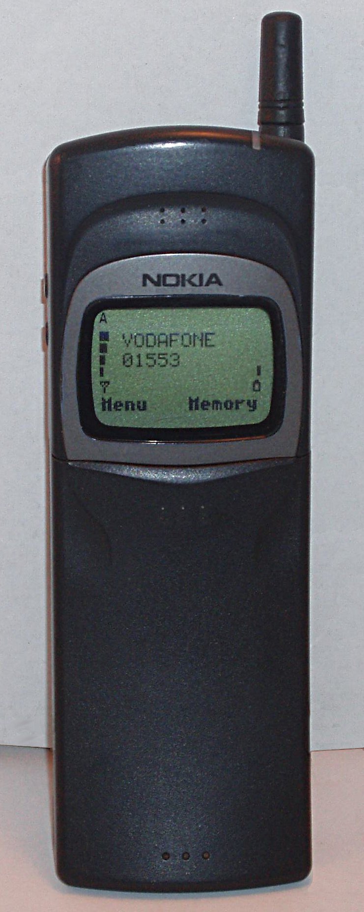 Nokia 8110 'Matrix Banana' (1996)